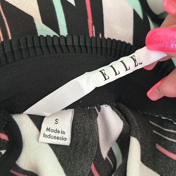 ELLE brand Multicolor Stripe Sleeveless with Pleats High Neck Blouse - Picture 7 of 8